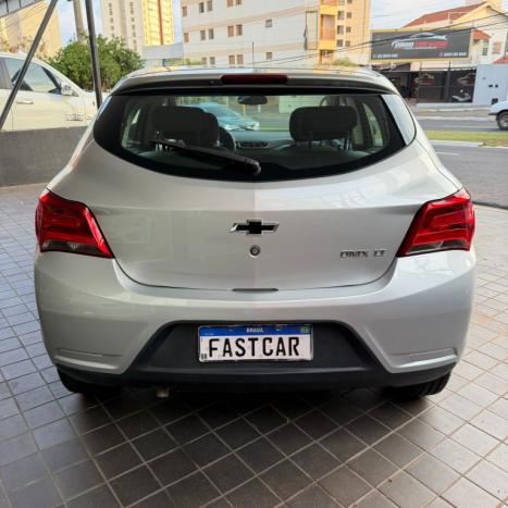 CHEVROLET Onix Hatch 1.0 12V 4P FLEX LT, Foto 8