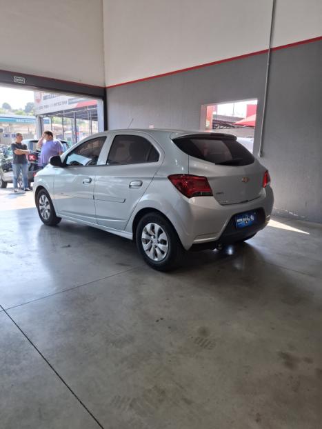 CHEVROLET Onix Hatch 1.0 4P FLEX LT, Foto 4