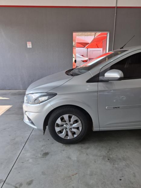 CHEVROLET Onix Hatch 1.0 4P FLEX LT, Foto 7