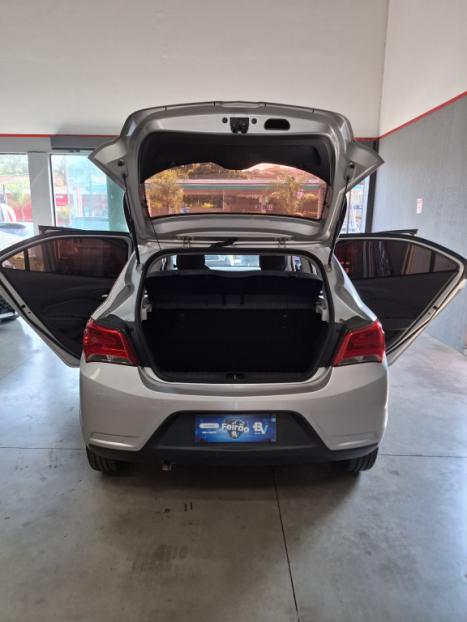 CHEVROLET Onix Hatch 1.0 4P FLEX LT, Foto 9