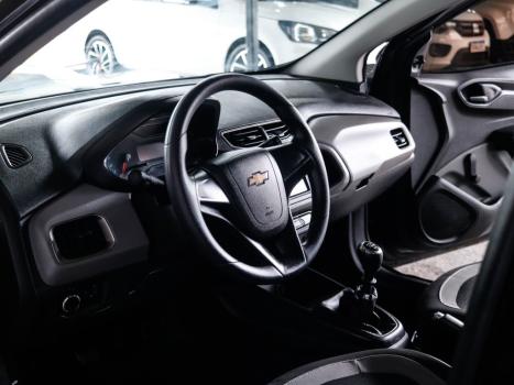 CHEVROLET Onix Hatch 1.0 4P FLEX LS, Foto 2