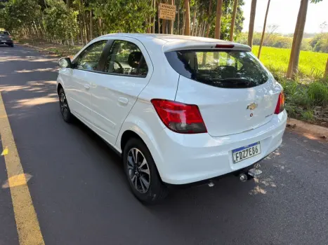 CHEVROLET Onix Hatch 1.4 4P FLEX LTZ, Foto 7