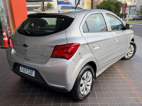 CHEVROLET Onix Hatch 1.4 4P FLEX LT, Foto 5