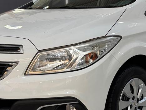 CHEVROLET Onix Hatch 1.0 4P FLEX LT, Foto 2