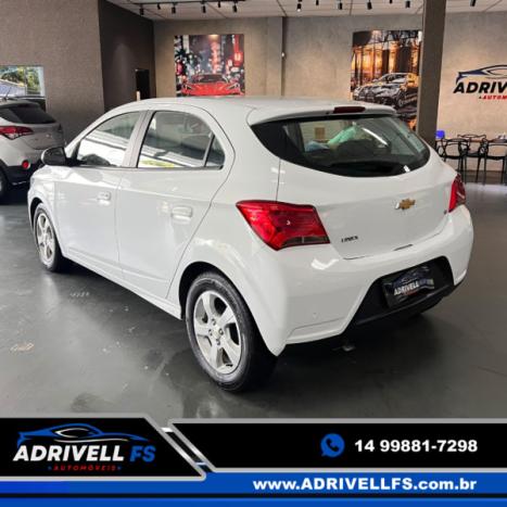 CHEVROLET Onix Hatch 1.4 4P FLEX LT, Foto 3