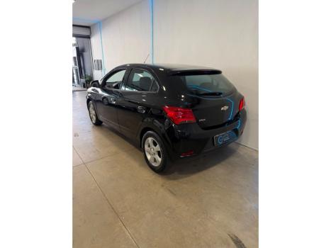 CHEVROLET Onix Hatch 1.4 4P FLEX LT, Foto 3