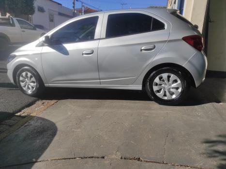 CHEVROLET Onix Hatch 1.0 4P FLEX LT, Foto 2