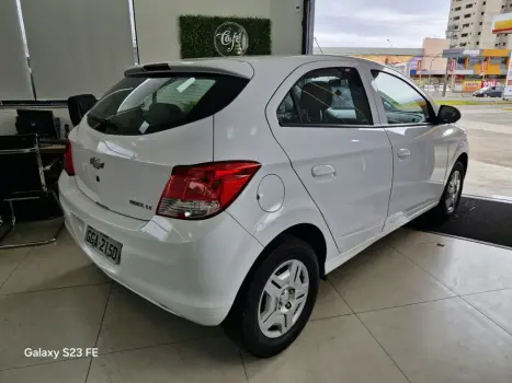 CHEVROLET Onix Hatch 1.0 4P FLEX LT, Foto 4