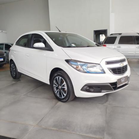 CHEVROLET Onix Hatch 1.4 4P FLEX LT, Foto 6