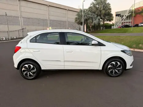 CHEVROLET Onix Hatch 1.4 4P FLEX LT, Foto 7