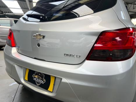 CHEVROLET Onix Hatch 1.4 4P FLEX LT AUTOMÁTICO, Foto 10