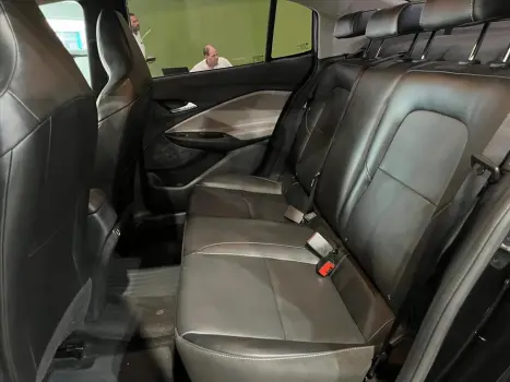 CHEVROLET Onix Sedan 1.0 12V 4P FLEX PREMIER PLUS TURBO AUTOM�TICO, Foto 15