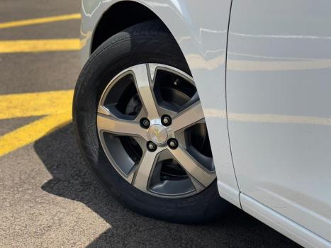 CHEVROLET Prisma 1.4 4P LTZ  AUTOM�TICO, Foto 3