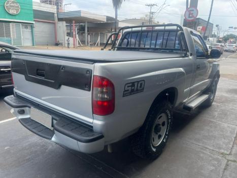 CHEVROLET S10 2.4 CABINE SIMPLES, Foto 3 CHEVROLET S10 2.4 CABINE SIMPLES, Foto 3