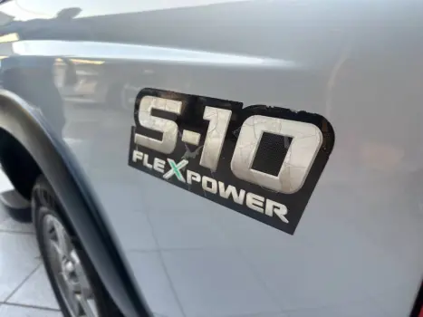 CHEVROLET S10 2.4 FLEX ADVANTAGE CABINE DUPLA, Foto 9