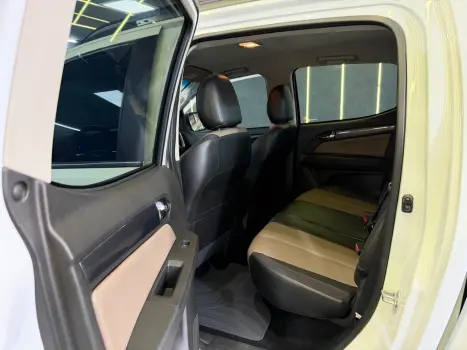 CHEVROLET S10 2.8 12V HIGH COUNTRY CABINE DUPLA 4X4 TURBO DIESEL AUTOM�TICO, Foto 8