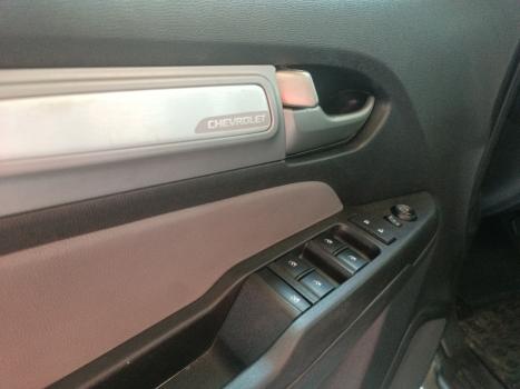 CHEVROLET S10 2.8 16V LT CABINE DUPLA 4X4 TURBO DIESEL, Foto 8
