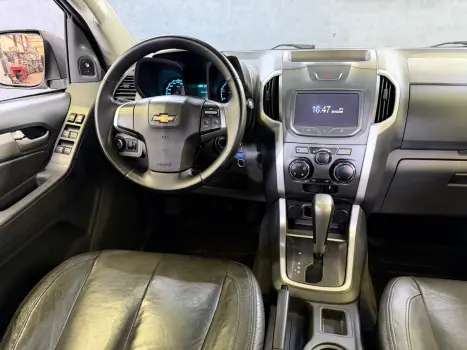 CHEVROLET S10 2.8 16V LT CABINE DUPLA 4X4 TURBO DIESEL AUTOMÁTICO, Foto 10