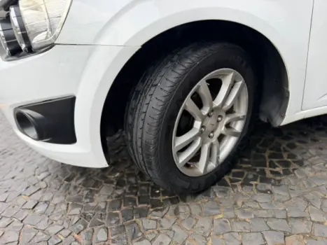 CHEVROLET Sonic Hatch 1.6 16V 4P LTZ FLEX AUTOM�TICO, Foto 14