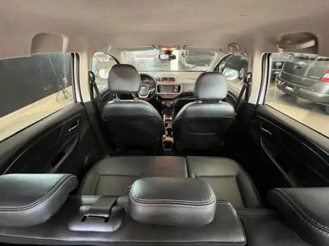 CHEVROLET Spin 1.8 4P FLEX PREMIER 7 LUGARES AUTOMÁTICO, Foto 12 CHEVROLET Spin 1.8 4P FLEX PREMIER 7 LUGARES AUTOMÁTICO, Foto 12