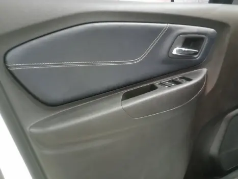 CHEVROLET Spin 1.8 4P FLEX PREMIER 7 LUGARES AUTOMTICO, Foto 4