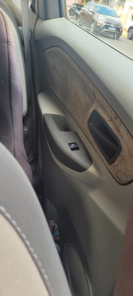 CHEVROLET Spin 1.8 4P FLEX LT AUTOM�TICO, Foto 9