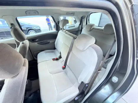 CHEVROLET Spin 1.8 4P FLEX LTZ 7 LUGARES AUTOM�TICO, Foto 7