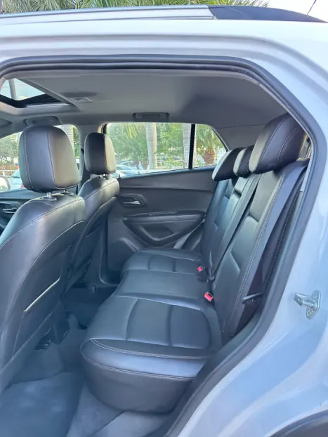 CHEVROLET Tracker 1.4 16V 4P FLEX PREMIER TURBO AUTOMÁTICO, Foto 6 CHEVROLET Tracker 1.4 16V 4P FLEX PREMIER TURBO AUTOMÁTICO, Foto 6