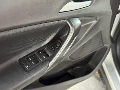 CHEVROLET Tracker 1.0 12V 4P FLEX TURBO AUTOMTICO, Foto 17