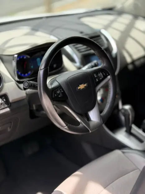 CHEVROLET Tracker 1.8 16V 4P FLEX LTZ AUTOM�TICO, Foto 11