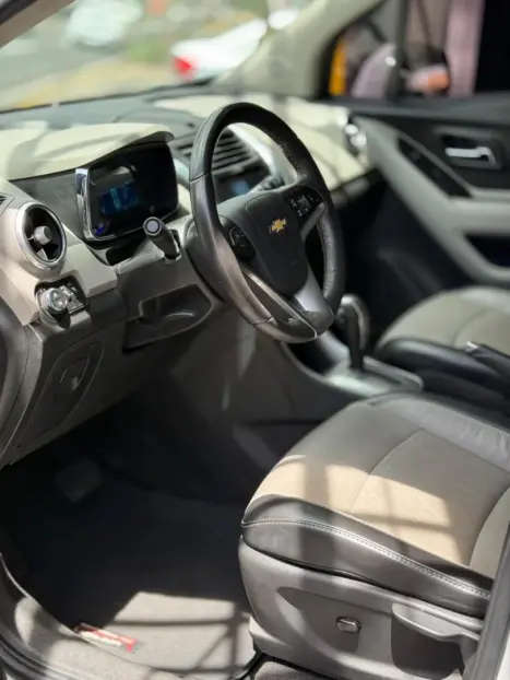 CHEVROLET Tracker 1.8 16V 4P FLEX LTZ AUTOM�TICO, Foto 13