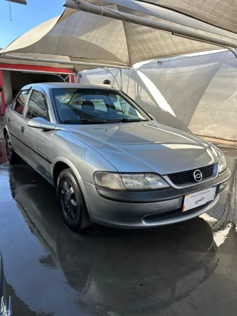 CHEVROLET Vectra Sedan 2.0 4P GL, Foto 2 CHEVROLET Vectra Sedan 2.0 4P GL, Foto 2