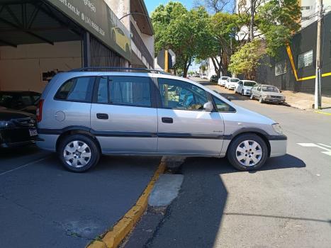 CHEVROLET Zafira 2.0 4P FLEX COMFORT, Foto 4
