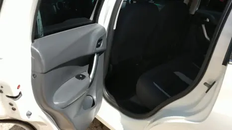 CITROEN C3 1.6 16V 4P EXCLUSIVE FLEX AUTOMÁTICO, Foto 8 CITROEN C3 1.6 16V 4P EXCLUSIVE FLEX AUTOMÁTICO, Foto 8