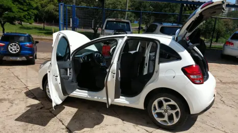 CITROEN C3 1.6 16V 4P EXCLUSIVE FLEX AUTOMÁTICO, Foto 12 CITROEN C3 1.6 16V 4P EXCLUSIVE FLEX AUTOMÁTICO, Foto 12