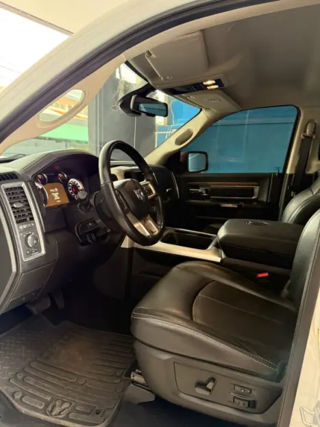 DODGE Ram 5.7 V8 REBEL CABINE DUPLA 4X4 AUTOMTICO, Foto 11