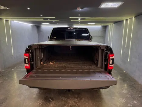 DODGE Ram 6.7 I6 24V 4P 2500 LARAMIE 4X4 TURBODIESEL  AUTOMTICO CABINE DUPLA, Foto 8