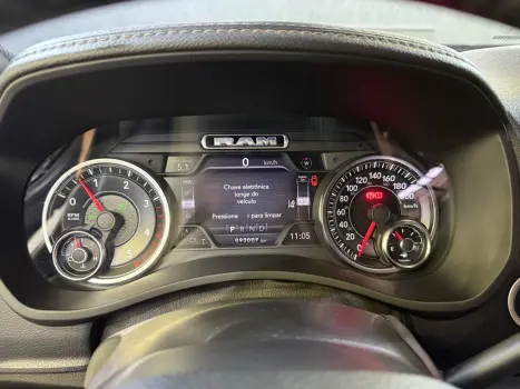 DODGE Ram 6.7 I6 24V 4P 2500 LARAMIE 4X4 TURBODIESEL  AUTOMTICO CABINE DUPLA, Foto 9