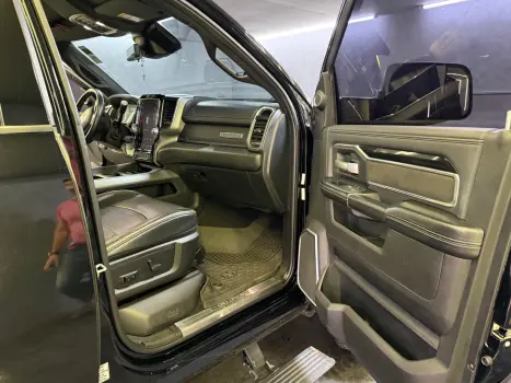 DODGE Ram 6.7 I6 24V 4P 2500 LARAMIE 4X4 TURBODIESEL  AUTOMTICO CABINE DUPLA, Foto 16