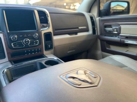 DODGE Ram 6.7 I6 24V 4P 2500 LARAMIE 4X4 TURBODIESEL  AUTOM�TICO CABINE DUPLA, Foto 11