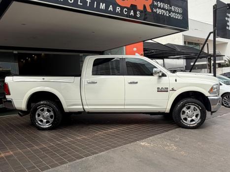 DODGE Ram 6.7 I6 24V 4P 2500 LARAMIE 4X4 TURBODIESEL  AUTOMÁTICO CABINE DUPLA, Foto 3