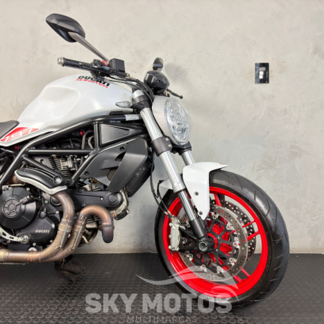 DUCATI Monster 797 , Foto 3