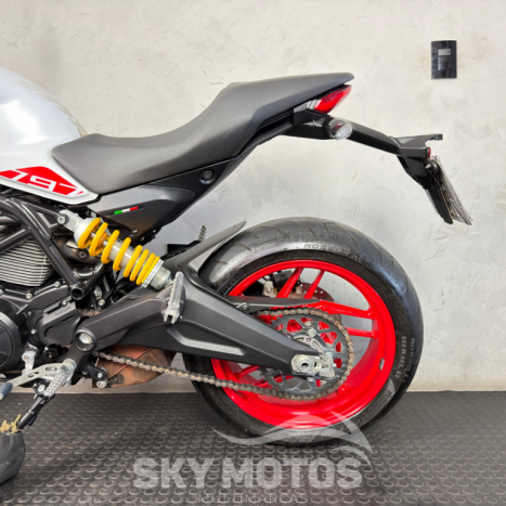 DUCATI Monster 797 , Foto 13