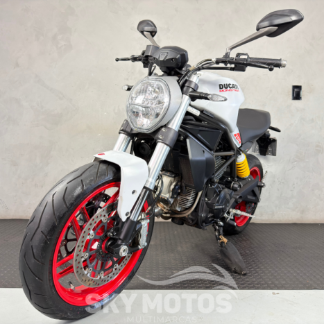 DUCATI Monster 797 , Foto 14