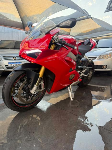 DUCATI Panigale 1100 V4 S, Foto 1