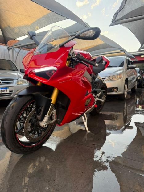 DUCATI Panigale 1100 V4 S, Foto 2