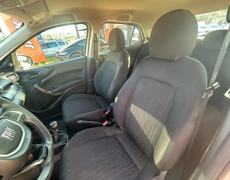 FIAT Argo 1.0 4P FLEX FIREFLY DRIVE, Foto 14 FIAT Argo 1.0 4P FLEX FIREFLY DRIVE, Foto 14