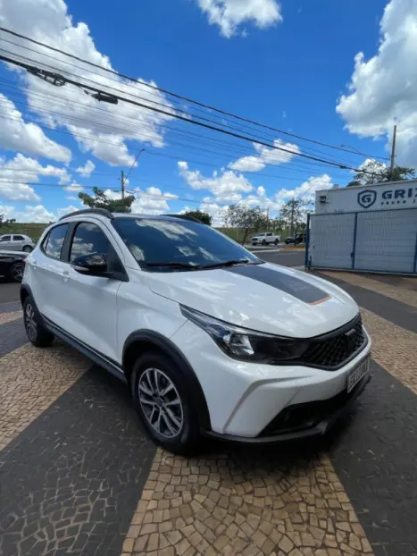 FIAT Argo 1.3 4P FLEX FIREFLY TREKKING AUTOM�TICO CVT, Foto 2