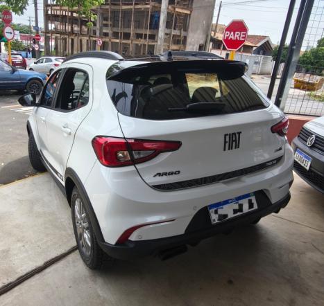 FIAT Argo 1.8 4P FLEX E.TORQ TREKKING AUTOMÁTICO, Foto 6