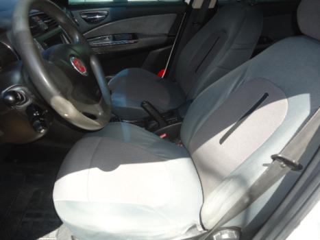 FIAT Bravo 1.8 16V 4P ESSENCE FLEX, Foto 3